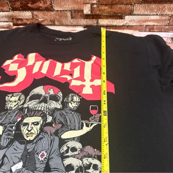 Svensk Drama Black Graphic T-Shirt with Red and White Design size L - Picture 8 of 9